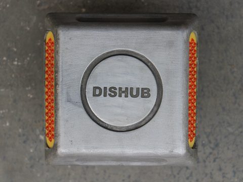 paku marka jalan dishub